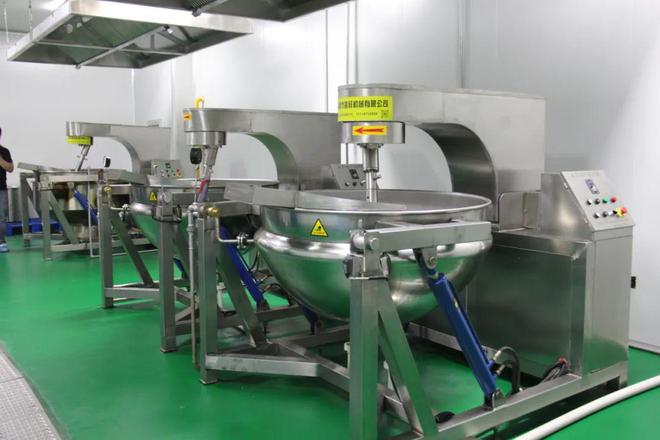 玖禾食品科技金城尕滿福牛肉面工廠竣工投產(chǎn)，引領(lǐng)傳統(tǒng)美食邁向互聯(lián)網(wǎng)新零售